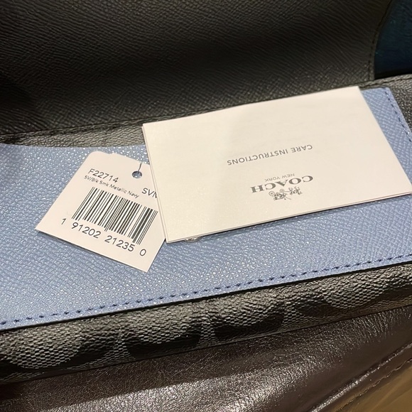 NWT Cute Crossbody and wallet set!! - Picture 7 of 8